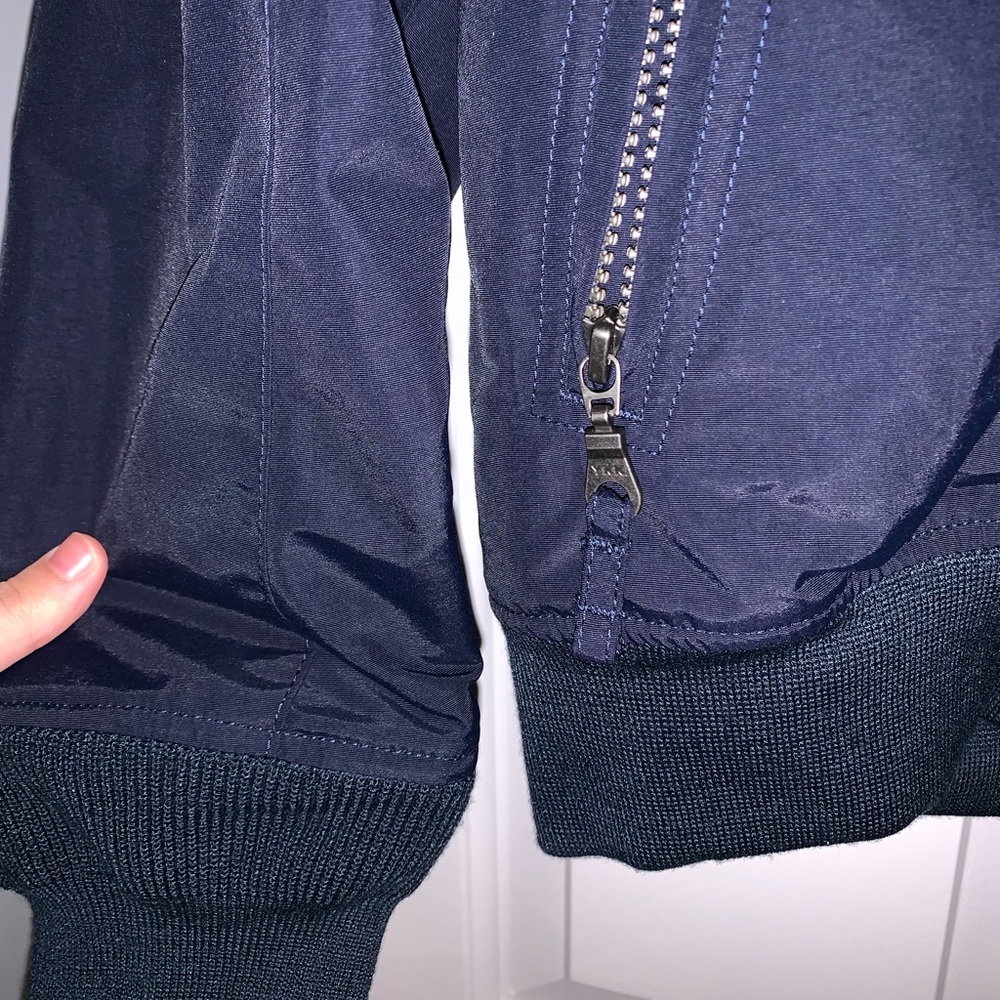 jacket - Picture 4 of 5